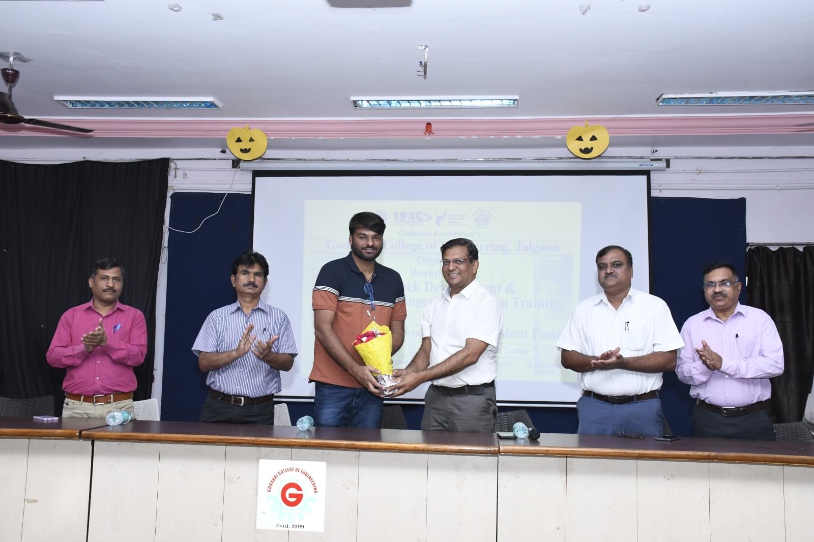 Godavari College of Engineering Jalgaon Extra Curriculars photo 38